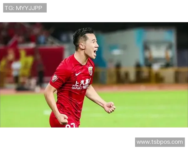 当红国脚为金钱加盟成都却遭遇无球可踢困境老东家放水成主因 当红国脚为金钱加盟成都却遭遇无球可踢困境老东家放水成主因