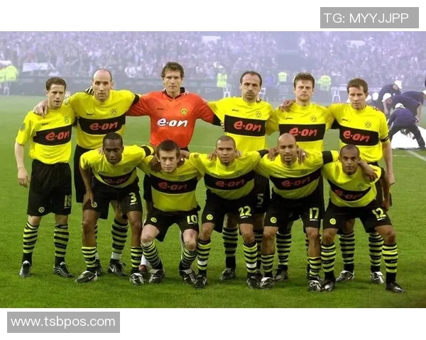 蒙特雷顽强逼平欧冠亚军世俱杯冠军之争与球员间的温情瞬间